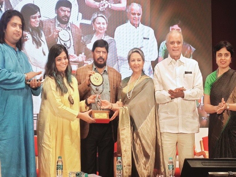 changes the face of films time to time : Sharmila Tagore; Symbiosis Cultural Festival in Pune | काळानुसार चित्रपटांचा चेहरा बदलतोय : शर्मिला टागोर; पुण्यात सिंबायोसिस सांस्कृतिक महोत्सव