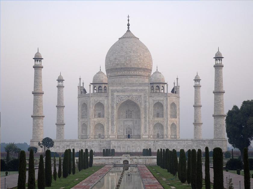 Taj Mahal: 'Who are you to ask about the closed rooms of Taj Mahal?', High Court rejects petition | Taj Mahal: 'ताजमहालच्या बंद खोल्यांबद्दल विचारणारे तुम्ही कोण?', हायकोर्टाने फेटाळली याचिका