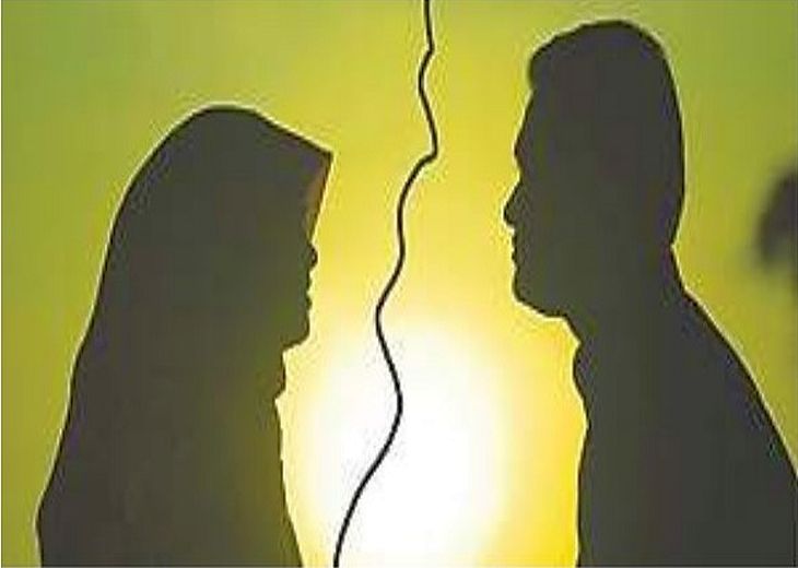 Youth gave divorce to wife | तरुणाने व्हॉट्स अॅपवरून दिला पत्नीला तलाक