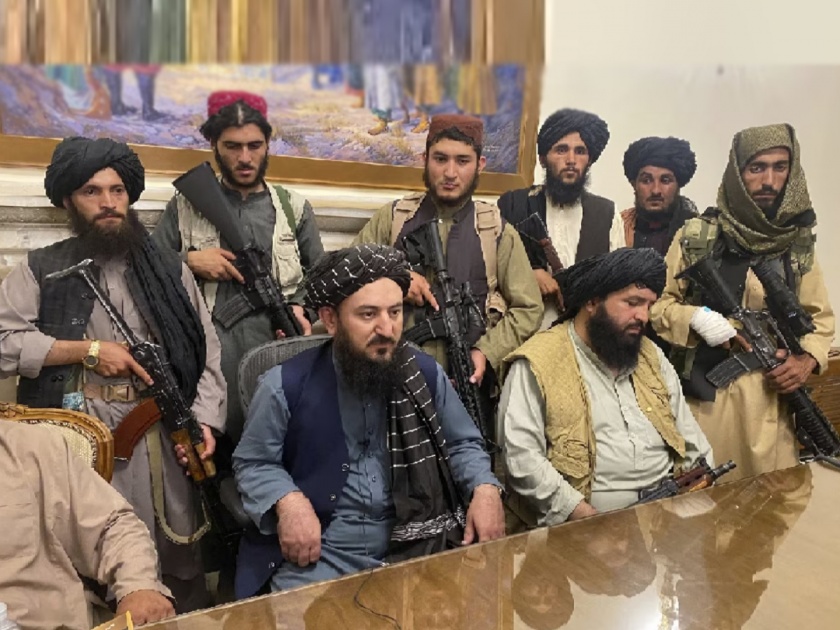 Taliban government in Afghanistan has ordered the army and other officials not to take pictures of living people | जिवंत लोकांचे फोटो काढू नका; तालिबानचे अजब फर्मान, कारणही एकदम भन्नाट  