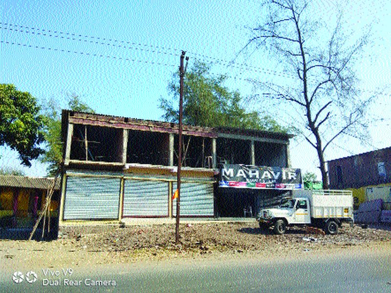 Junkyard Builder Lobby for Notice of Talasi No | तलासरी न.पं.च्या नोटिसांना बिल्डर लॉबी जुमानेना