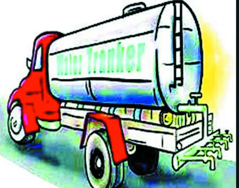 Water supply by tanker to two villages in Sindkhed Raja | सिंदखेड राजात दोन गावांना टँकरद्वारे पाणीपुरवठा