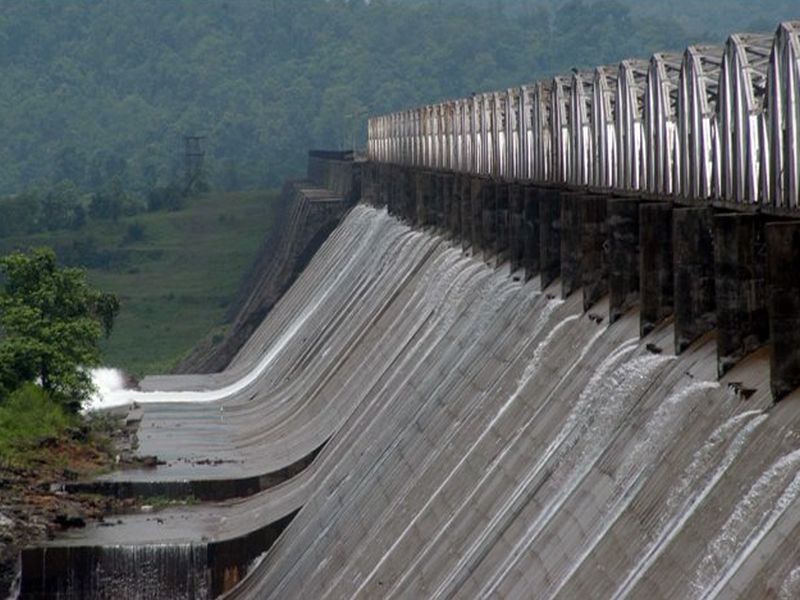 Water turbidity from Tansa dam; There is no repair for 13 years | तानसा धरणातून पाणीगळती; १३ वर्षे डागडुजी नाही