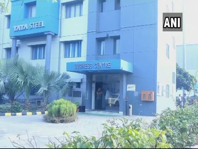Senior Manager of Tata Steel shot dead by former employee in Faridabad | धक्कादायक! टाटा स्टीलच्या माजी अधिकाऱ्याने केली मॅनेजरची हत्या