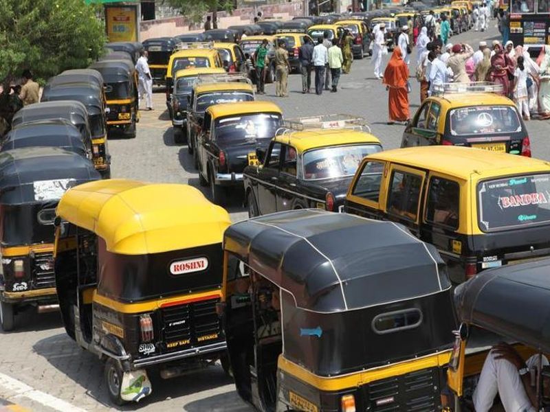 In Mumbai, there is no proposal of rickshaw and taxi fare, clarifying the transport minister divakar rawate | मुंबईत रिक्षा व टॅक्सी भाडेवाढीचा विचार नाही, परिवहन मंत्र्यांचे स्पष्टीकरण