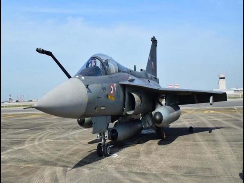 Tejas Aircraft: fame of 'Tejas' is increasing in the world; 4 countries lined up to buy this 'Made in India' fighter jet | जगात वाढतोय 'Tejas'चा मान; हे 'मेड इन इंडिया' लढाऊ विमान खरेदीसाठी 4 देश रांगेत