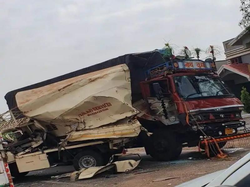 accident two tempo accidents at chakan one killed and two seriously injured | Accident: चाकणला दोन टेम्पोचा भीषण अपघात; एक ठार तर दोन गंभीर जखमी