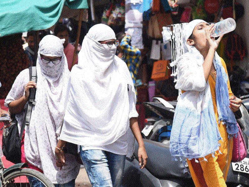 heat in Mumbai ; Amravati tops worst | त्रासदायक उकाड्याने मुंबईकर घामाघूम; अमरावती सर्वाधिक तापली