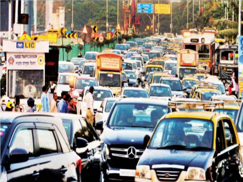 the daily traffic jam in mumbai north west is a headache for all common people | मुंबई उत्तर-पश्चिम विभागातील रोजची वाहतूक कोंडी सर्व सामान्यांना ठरते डोकेदुखी