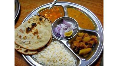 From Nagpur Railway Canteen Public food missing | नागपूर रेल्वेच्या जनाहार उपहारगृहातून जनता खाना बेपत्ता