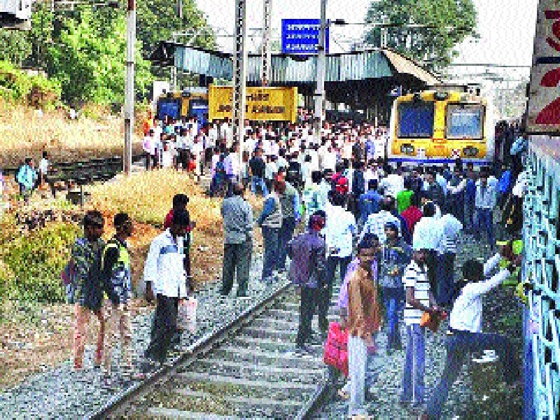  19 lakh passengers remain intrusive, urgently need to settle | १९ लाख प्रवाशांची घुसमट कायम, तातडीने तोडगा काढणे गरजेचे