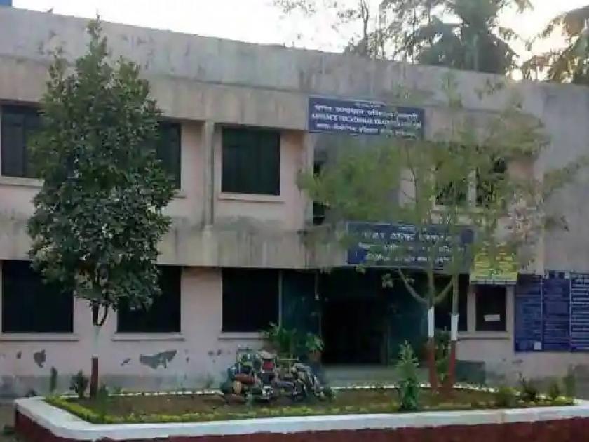  The teachers will boycott the MLA elections as they oppose the protection wall of Ulhasnagar ITI College  | उल्हासनगर ITI जागेवर भूमाफियांचा डोळा, संरक्षण भिंतीला विरोध; शिक्षक टाकणार आमदार निवडणुकीवर बहिष्कार