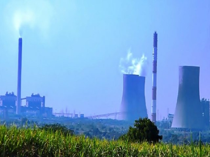 Three sets of new thermal power plants in Parli closed due to a decrease in electricity demand | विजेच्या मागणीत घट; परळीतील नवीन औष्णिक विद्युत केंद्रातील तीन संच बंद