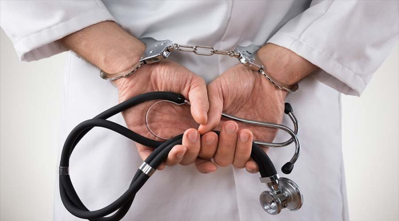  Three-day police custody to bogus doctor | बोगस डॉक्टरसह तिघांना दोन दिवस पोलीस कोठडी
