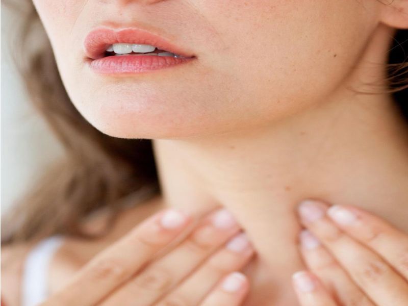 Health Tips : Using these 6 things in everyday life increases the risk of thyroid | आपल्या आजूबाजूच्या 'या' ६ गोष्टींमुळे वाढते थायरॉइडची समस्या!