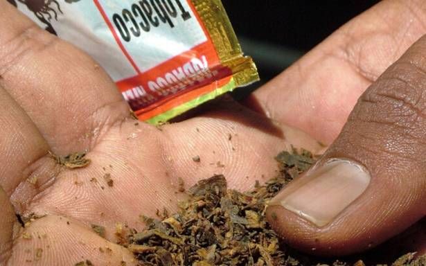 Every person who consumes tobacco, in 'Danger Zone' | तंबाखू खाणारा प्रत्येक व्यक्ती ‘डेंजर झोन’मध्ये