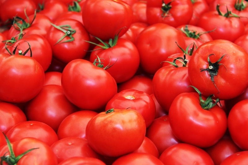 57 kg of 'tomatoes' | त्याने पळविले ५७ हजारांचे ‘टोमॅटो’