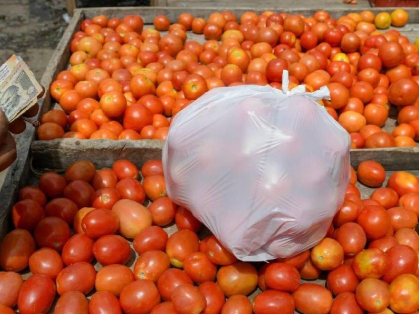 Pune News Man asked for the price of tomatoes and there was a fight between them | पुण्यात काहीही घडू शकतं!! टोमॅटोचा भाव विचारला, अन् त्यांच्यात झाली हाणामारी...