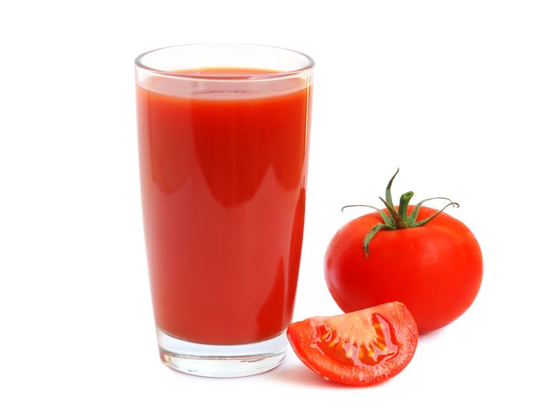 Tomato juice protect your skin cell and ageing | टोमॅटो ज्यूसचे हे फायदे तुम्हाला माहीत आहेत का?