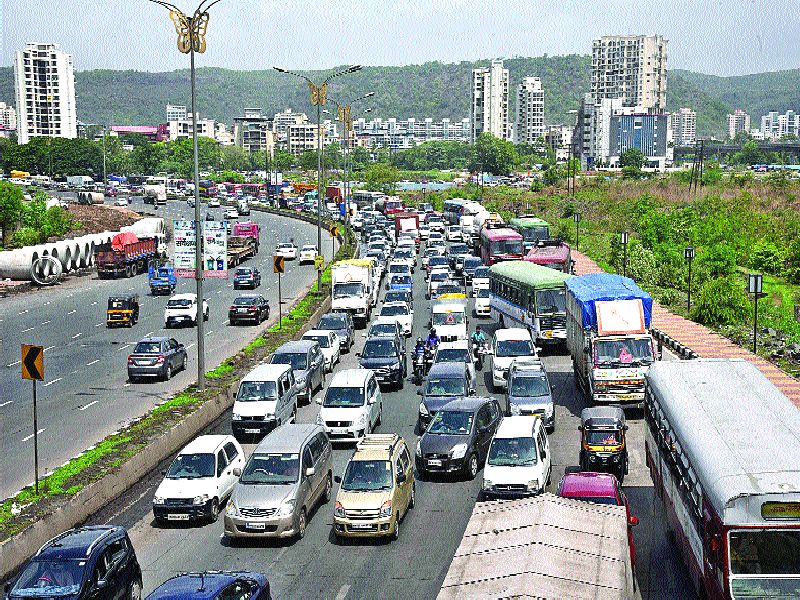 The Mumbai metropolitan region has lost its breath due to vehicles | मुंबई महानगर प्रदेशाचा श्वास वाहनांमुळे काेंडला, एकूण प्रदूषणात २५ टक्के वाटा