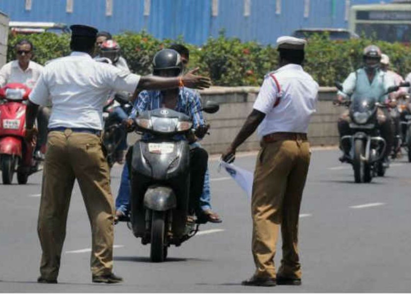 113000 fine on bikers for violation of motor vehicle act in madhya pradesh | नियमांचं उल्लंघन करणं दुचाकीस्वाराला पडलं महागात, 1 लाख 13 हजार रुपयांचा ठोठावला दंड 