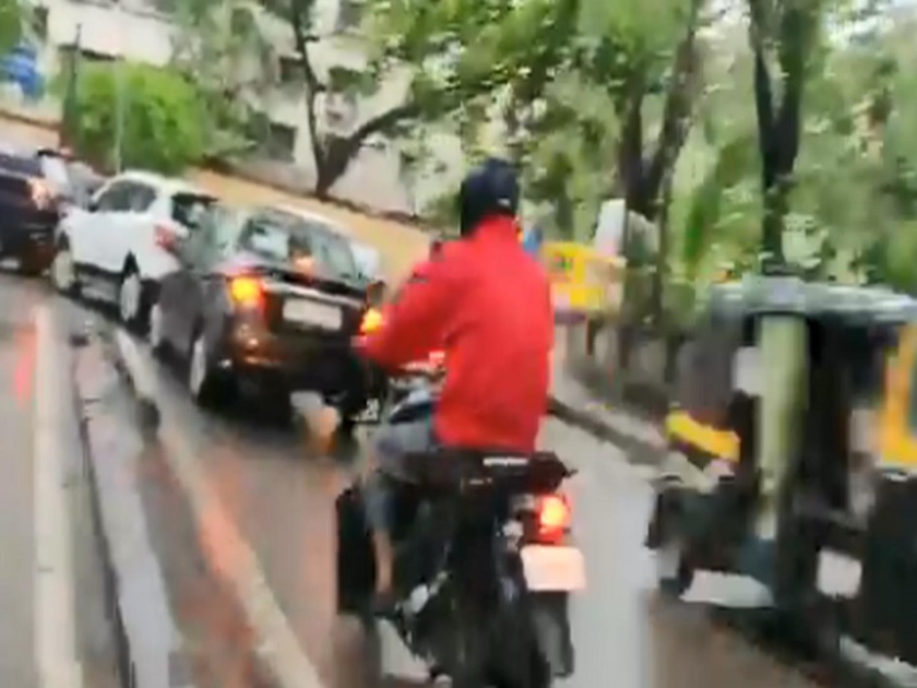 Actor Jitendra Joshi tweeted a video of mannerless driver who are breaking traffic rules | अभिनेता जितेंद्र जोशीने बेशिस्त वाहनचालकांचा व्हिडीओ केला ट्विट 