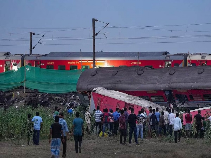 data logger black box of the odisha balasore train tragedy coromondel train | अचानक लूप आणि अप लाईनचा सिग्नल रेड झाला; डेटा लॉगरवरून कोरोमंडल अपघाताचे डिटेल्स आले समोर