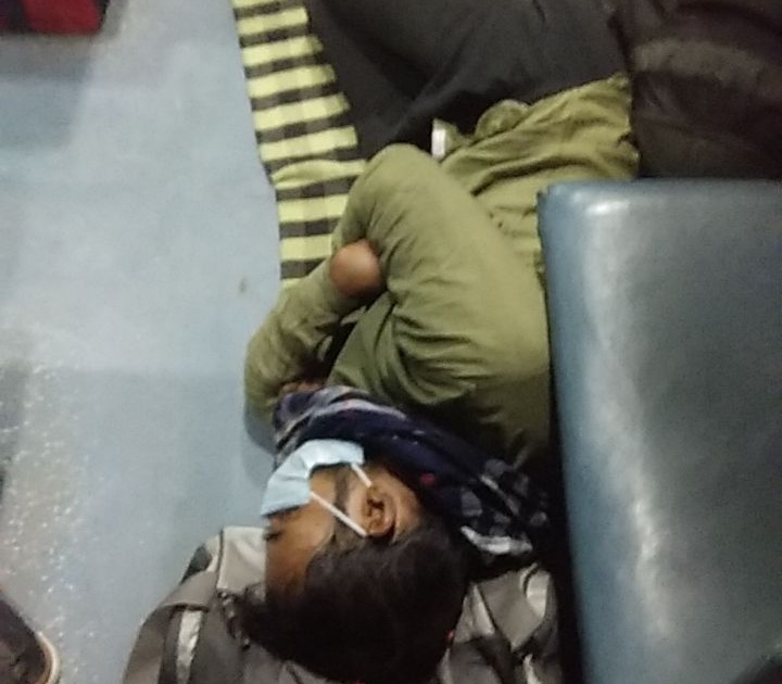 Train to Mumbai: The story of a train journey in a lockdown by UPSc aspiring students. | ट्रेन  टू  मुंबई : लॉकडाउन  मध्ये  एका  रेल्वे  प्रवासाची गोष्ट 