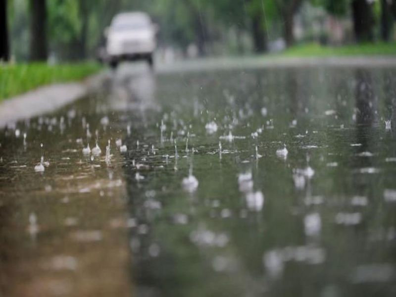Presence of rains in Mumbai, Thane; Likely to drop in temperature | मुंबई, ठाण्यात पावसाची हजेरी; तापमानात घट होण्याची शक्यता