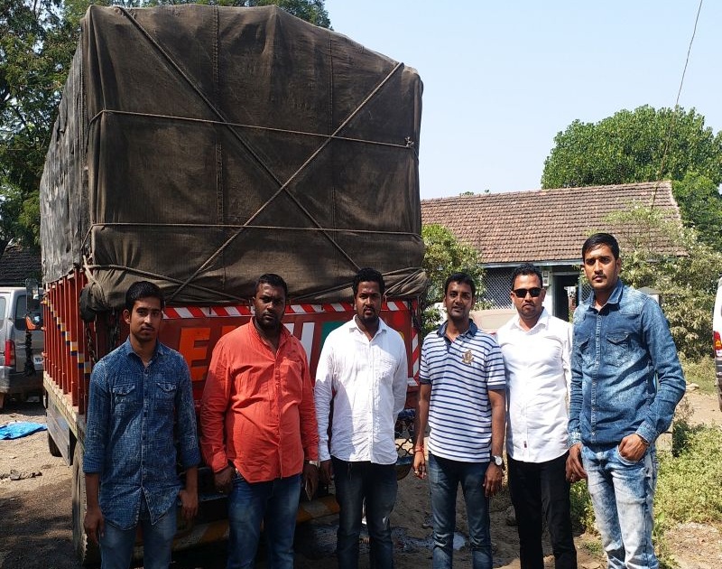 Truck police seized Goa's meat smuggling from Sangamner to Navi Mumbai | संगमनेरहून नवी मुंबईकडे गोवंश मांसाची तस्करी करणारा ट्रक पोलिसांनी केला जप्त