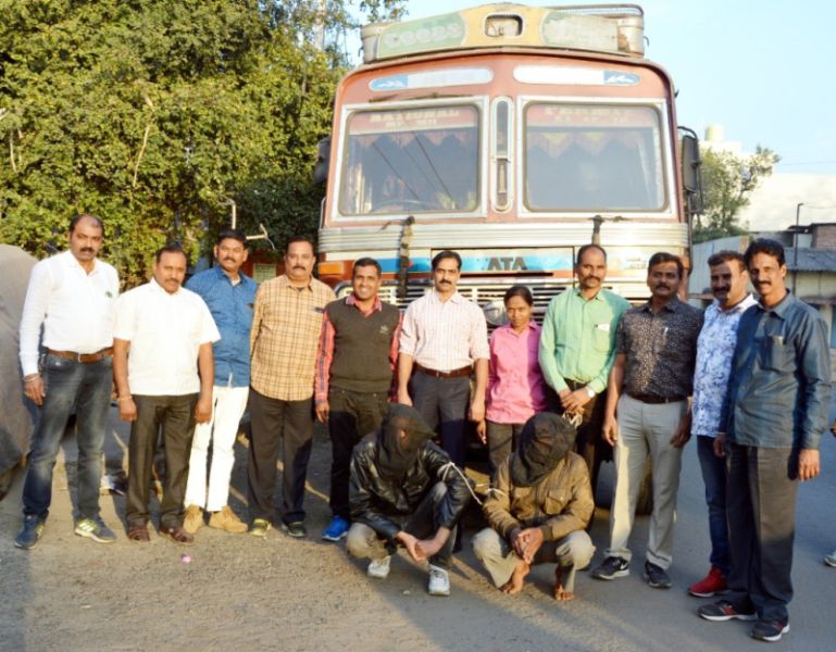 Trucks stolen interstate gangs busted by Nagpur police | ट्रक चोरणारी आंतरराज्यीय टोळी नागपूर पोलिसांच्या जाळ्यात