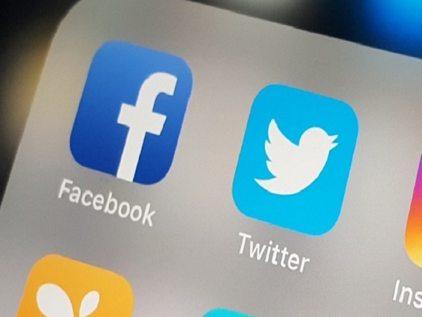 Can agitation be fought on Twitter-Facebook? | ट्विटर-फेसबुकवरून आंदोलनं लढवता येतात का?