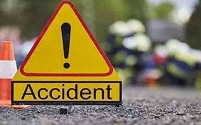 Two killed in an accident on National Highway near Murtijapur | राष्ट्रीय महामार्गावर दुचाकी-टॅंकरच्या अपघातात जावई- मेहुणा ठार