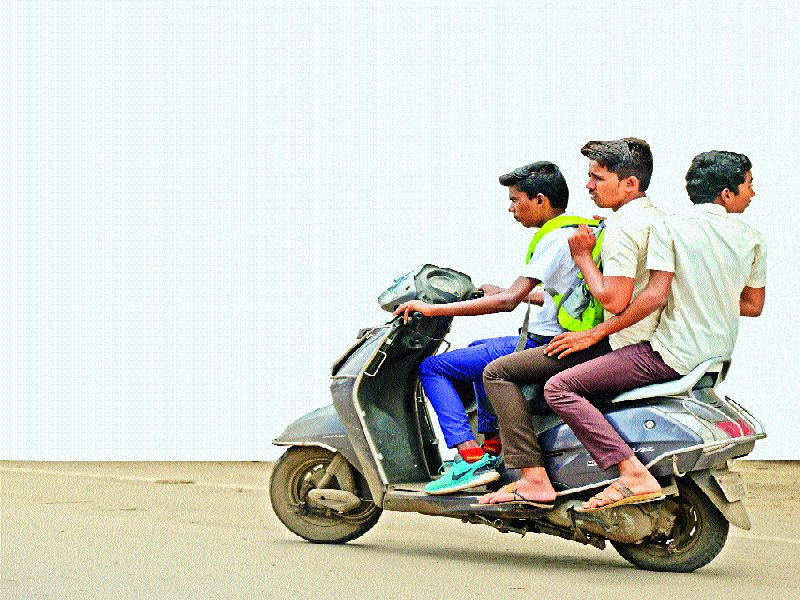 Unstoppable bikes in the hands of minors | अल्पवयीनांच्या हाती बेफाम दुचाकी