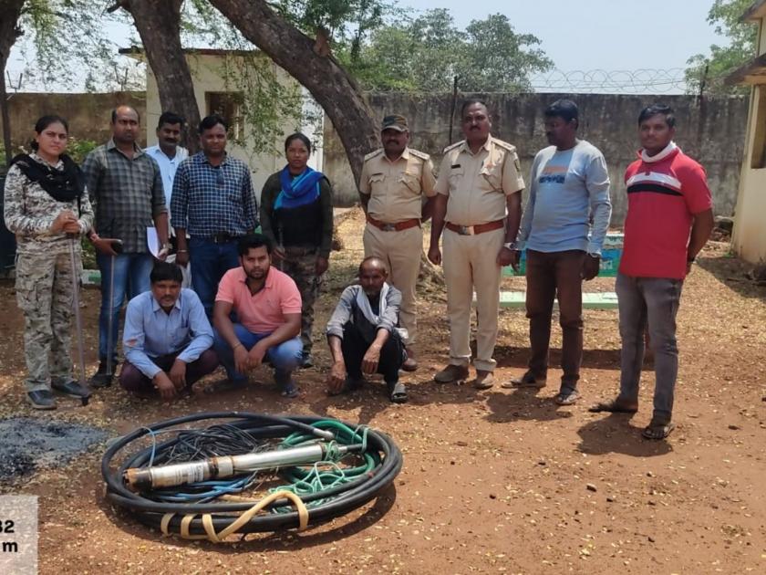 Solar pump stolen, caught on trap camera in chandrapur | सोलारपंप चोरले, ट्रॅप कॅमेऱ्यात कैद झाले; वनविभागाने ठोकल्या बेड्या
