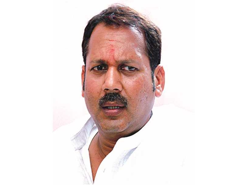 Udayanraje wants to contest Loksabha election from satara but.... | उदयनराजे 'राष्ट्रवादी'ची वाट चुकले अन्...