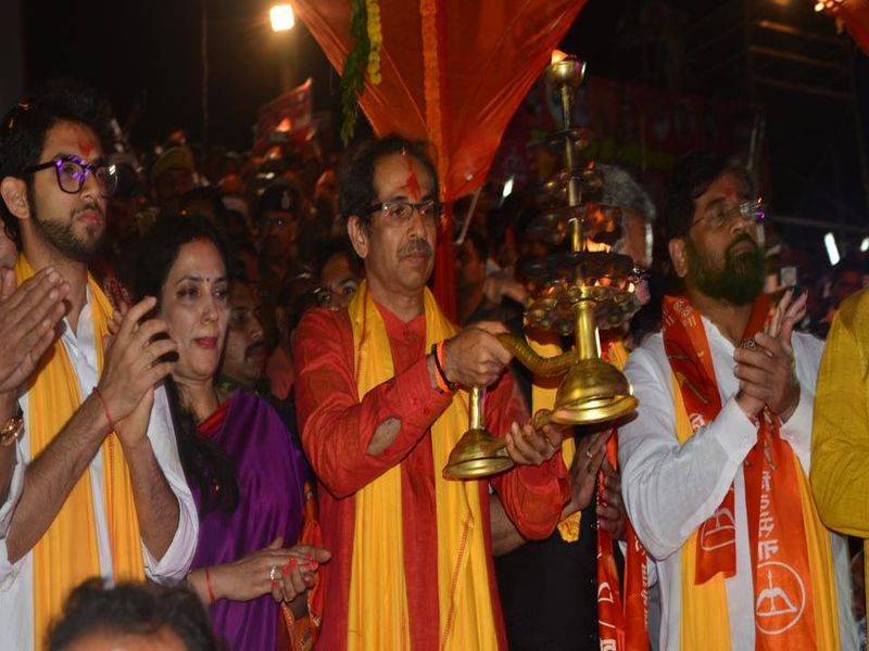 uddhav thackeray will visit ayodhya again says sanjay raut | 'सरकारला शंभर दिवस पूर्ण होताच उद्धव ठाकरे अयोध्येला जातील'