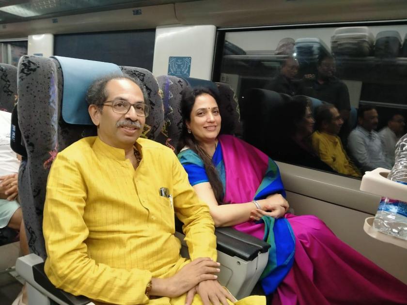 bjp taunts thackeray group chief uddhav thackeray over travelling in mao mumbai vande bharat express train | “मोदी सरकारच्या विकासाचे लाभार्थी”; उद्धव ठाकरेंच्या ‘वंदे भारत’ प्रवासावरुन भाजपचा टोला