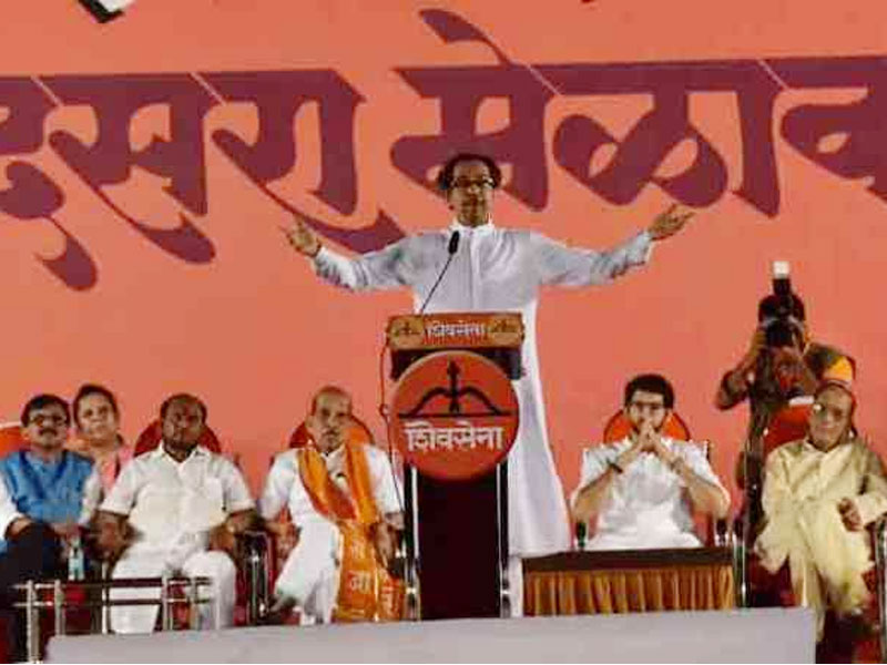 After the independet, Shiv Sena want indirectly alliance | स्वबळानंतर शिवसेनेची पाऊले युतीकडे