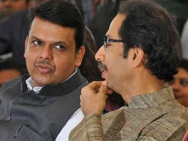 Shiv Sena 'small critics' on CM devendra fadanvis after criticism on sharad pawar | पवारांवरील टीकेनंतर मुख्यमंत्र्यांना शिवसेनेचा 'बारीक चिमटा'