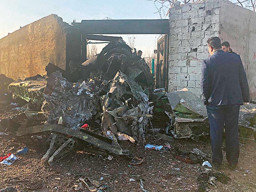 Ukraine plane crash kills 3 | युक्रेनचे विमान कोसळून १७६ जण ठार