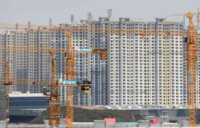 Foreign investment in housing projects! Accelerate projects that are stalled - Thackeray | गृहनिर्माण प्रकल्पांमध्ये होणार परकीय गुंतवणूक! रखडलेल्या प्रकल्पांना गती द्या - ठाकरे