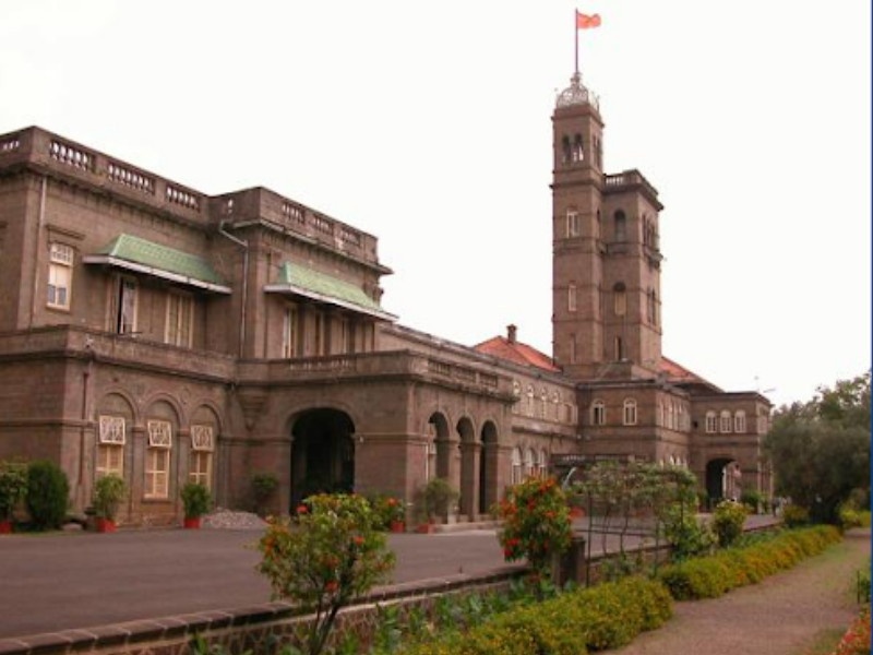 Pune University cuts scholarship fees by 50 per cent! | सावित्रीबाई फुले पुणे विद्यापीठाने शिष्यवृत्तीच्या रकमेत केली ५० टक्क्याने कपात