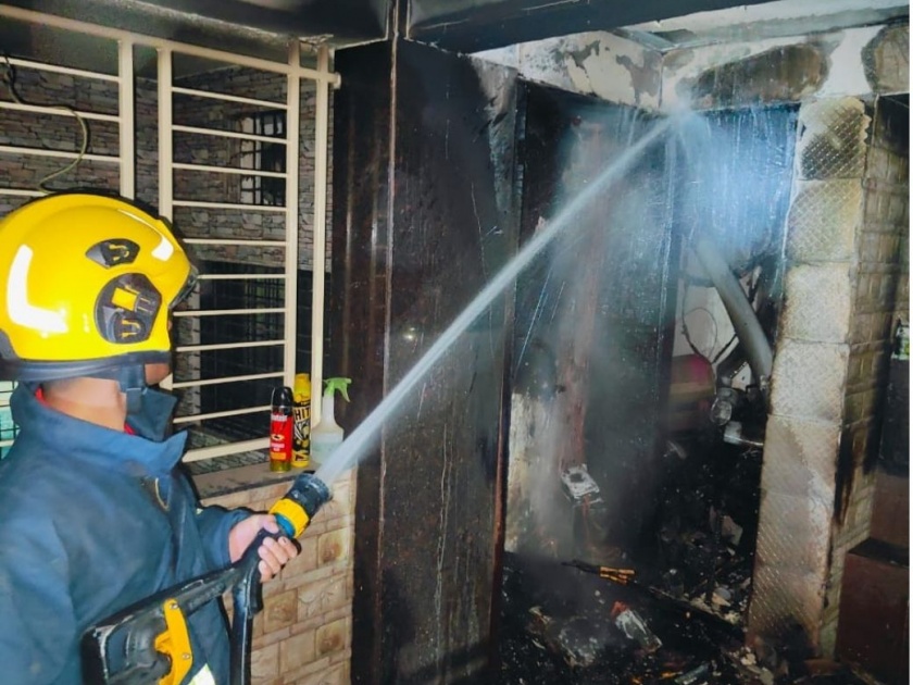 House fire in Borkute Layout | बोरकुटे लेआऊटमध्ये घराला आग