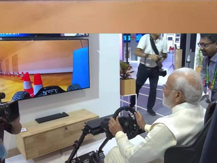 Prime Minister Narendra Modi drove a car from Delhi to Europe on the technology of 5G | 5G ची कमाल! दिल्लीत बसून पंतप्रधान मोदींनी युरोपात गाडी चालवली, वाचा सविस्तर