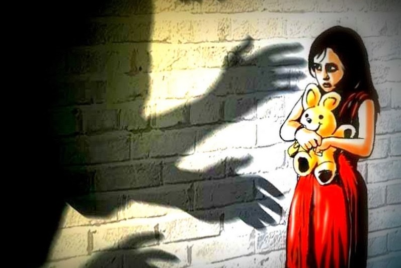 Rape on minor girl by relative in Nagpur | नागपुरात नातेवाईकाने केला चिमुकलीवर बलात्कार