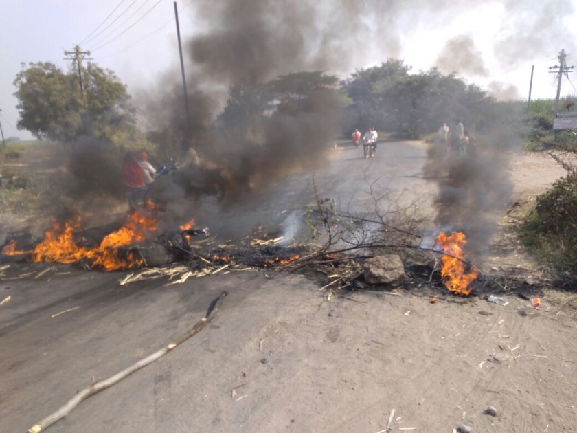  Violent Turn: Two farmers injured in the shootout movement, police firing for sugarcane prices | हिंसक वळण :ऊस दरासाठी पेटले आंदोलन, पोलिसांच्या गोळीबारात दोन शेतकरी जखमी