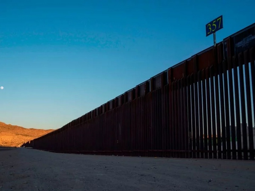 pentagon approves one billion dollars for mexico border wall | अमेरिका-मेक्सिकोच्या सीमेवर उभारली जाणार भिंत; पँटॉगॉनकडून एक अब्ज डॉलर मंजूर