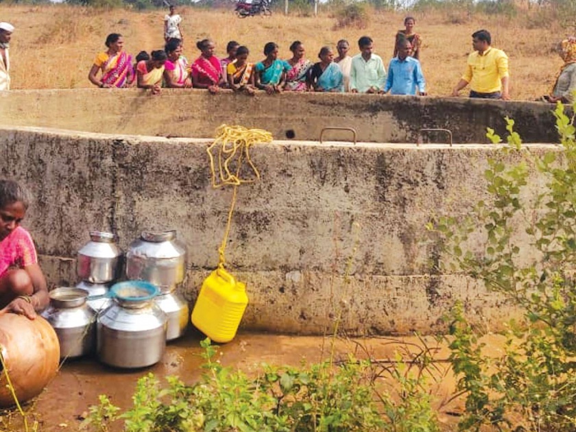 Water shortage in two parks in Shahapur taluka | शहापूर तालुक्यातील दोन पाड्यांत पाणीटंचाई