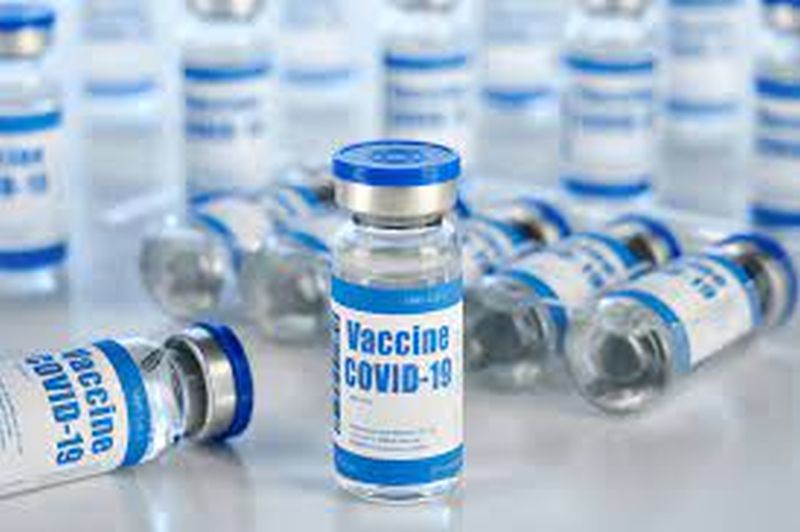 Only 5,500 doses of corona vaccine remain in Washim district | वाशिम जिल्ह्यात कोरोना प्रतिबंधक लसीचे केवळ ५५०० डोस शिल्लक